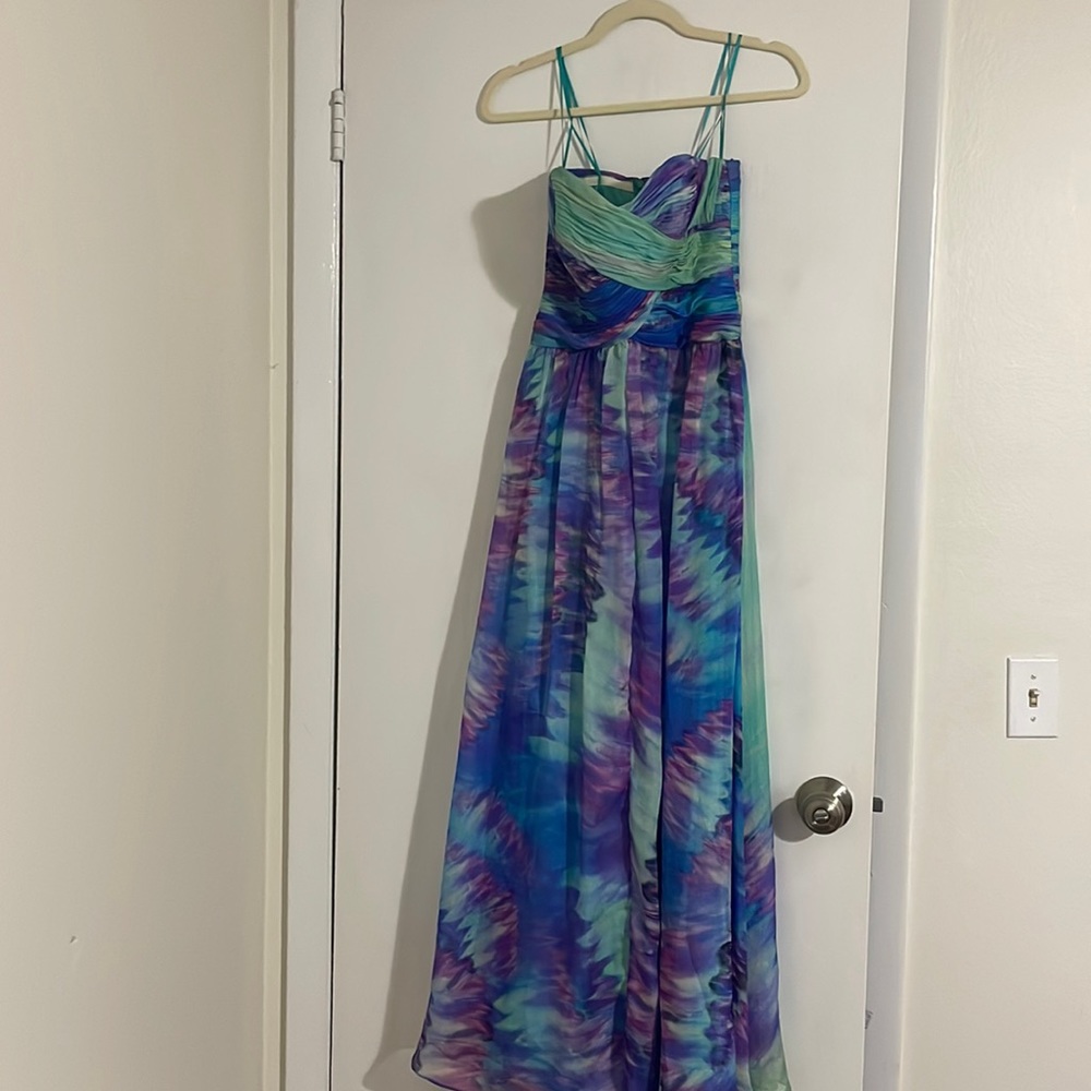 Women’s full length gown. Size 0